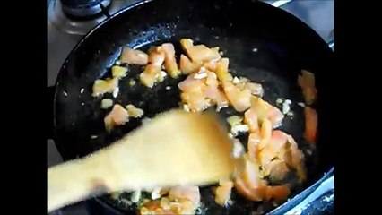 اعداد بيتزا ايطالية بالبيت 1 ( بيتزا مارغاريتاPIZZA MARGARITA) اعداد الشيف نادية (Low)