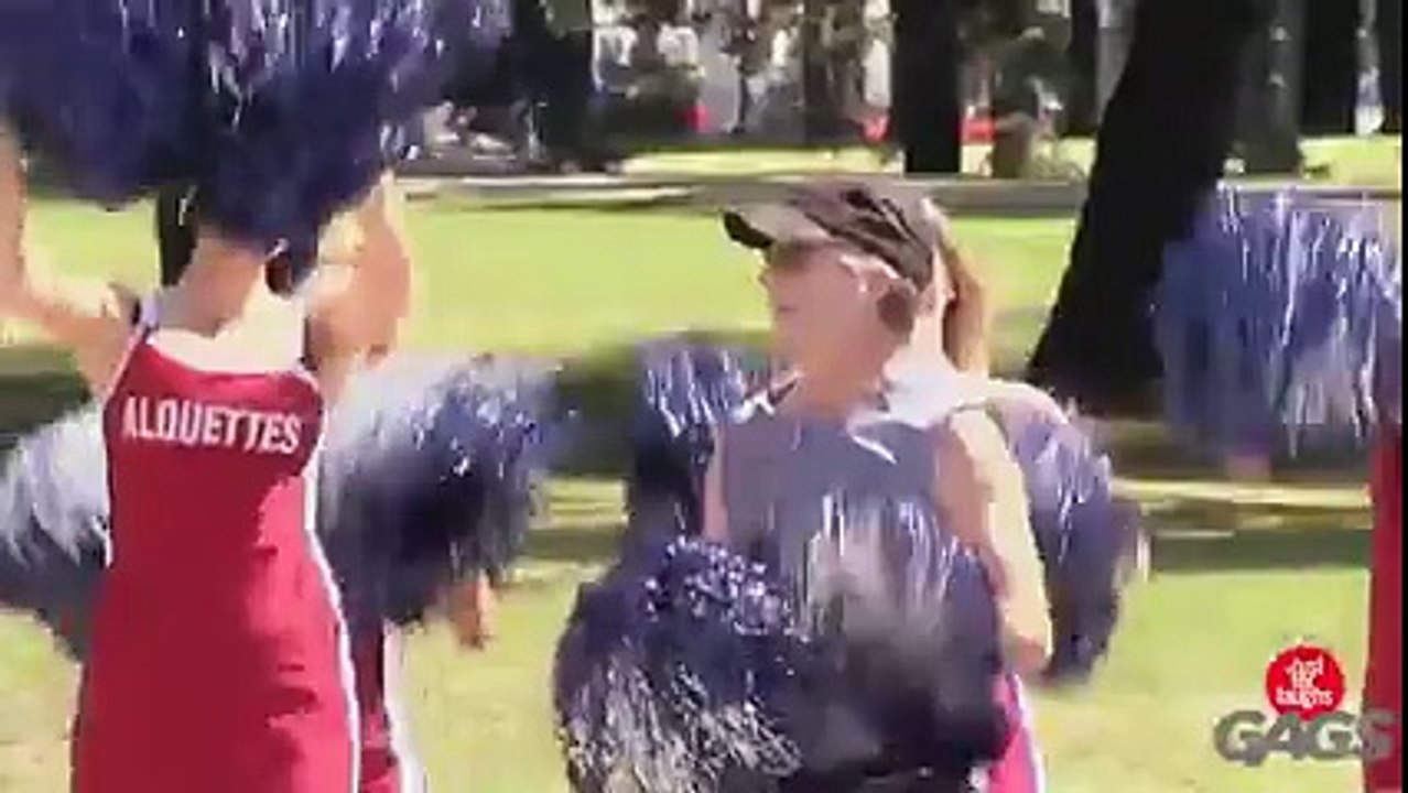 Pon Pon Kızlara Dikkat