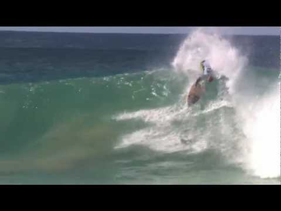 Nathan Hedge 10 point ride JBAY 2012