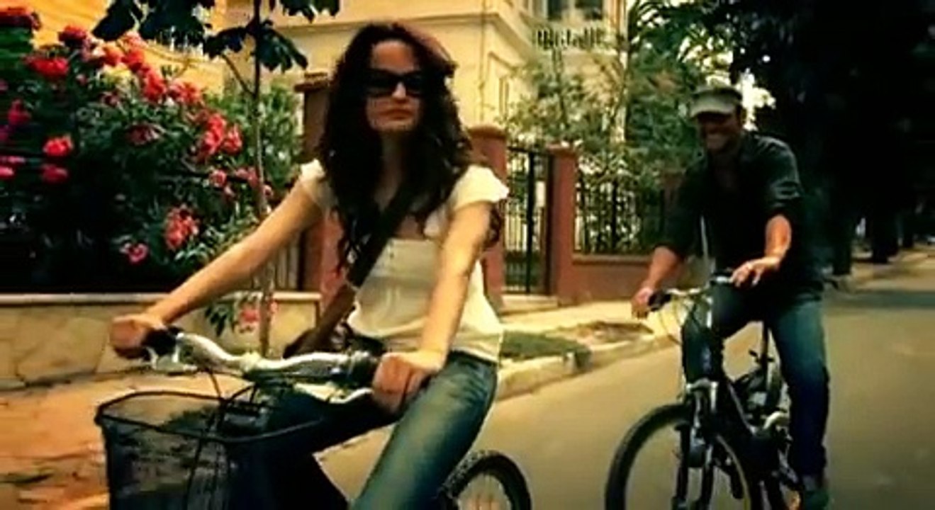 Sezen Aksu Herşeyi Yak