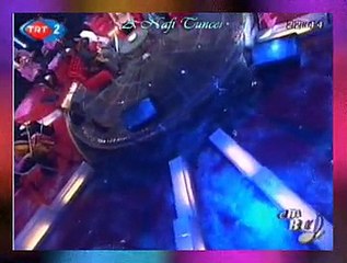 Dilek TÜRKAN *Aksaray'dan Geçer İken Çevirdiler Yolumu*