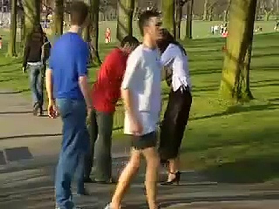 Sexy lady skirt drop off - Just For Laugh?syndication=228326