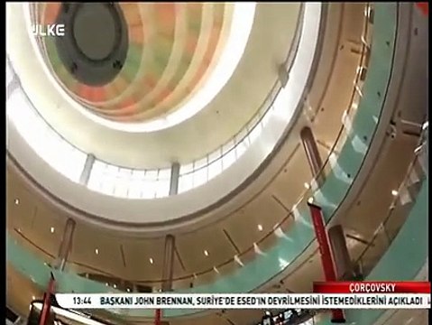 İlk kez ezan sesi duyan Amerikalı küçük kızın tepkisi