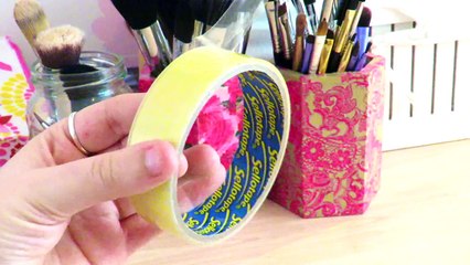 Emerald and Black Smokey Eye Makeup