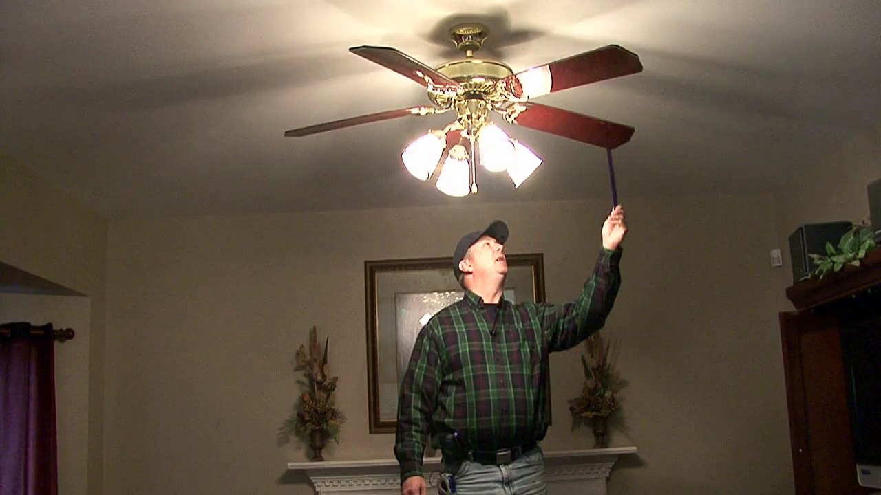 Home Improvements : Repairing a Ceiling Fan