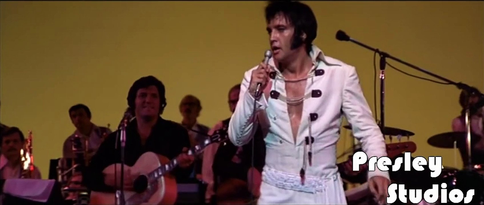 TTWII - Blue Suede Shoes HD