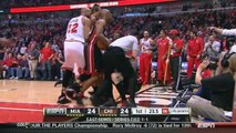Joakim Noah pushes Birdman  after hard foul on Nate Robinson Heat-Bulls Game 3