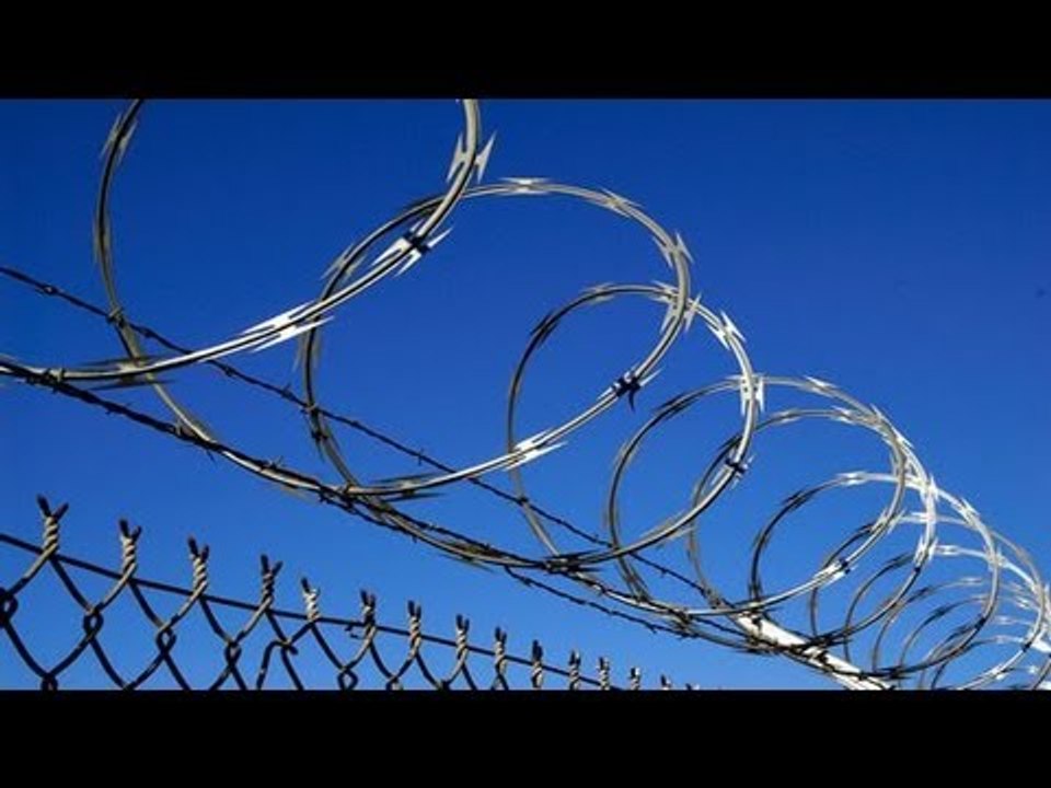 ギリシャ　ヘリで脱獄図り失敗