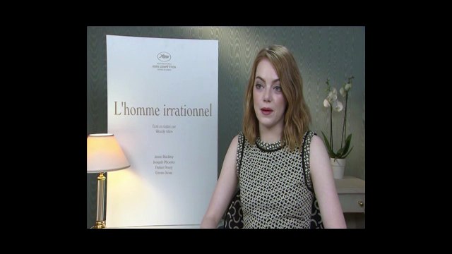 Emma Stone: Je viens juste d'apprendre qu'il y avait des marches!