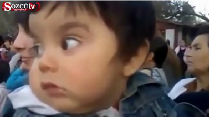 Bando takımından korkan bebek...