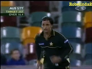Shoaib Akhtar BRUTAL BOUNCER to Shane Watson 2002 GABBA
