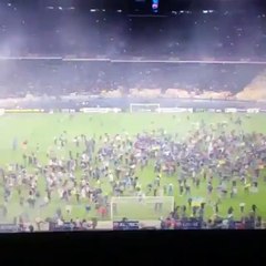 Europa League: Fans del Dnipro invaden cancha por hacer historia