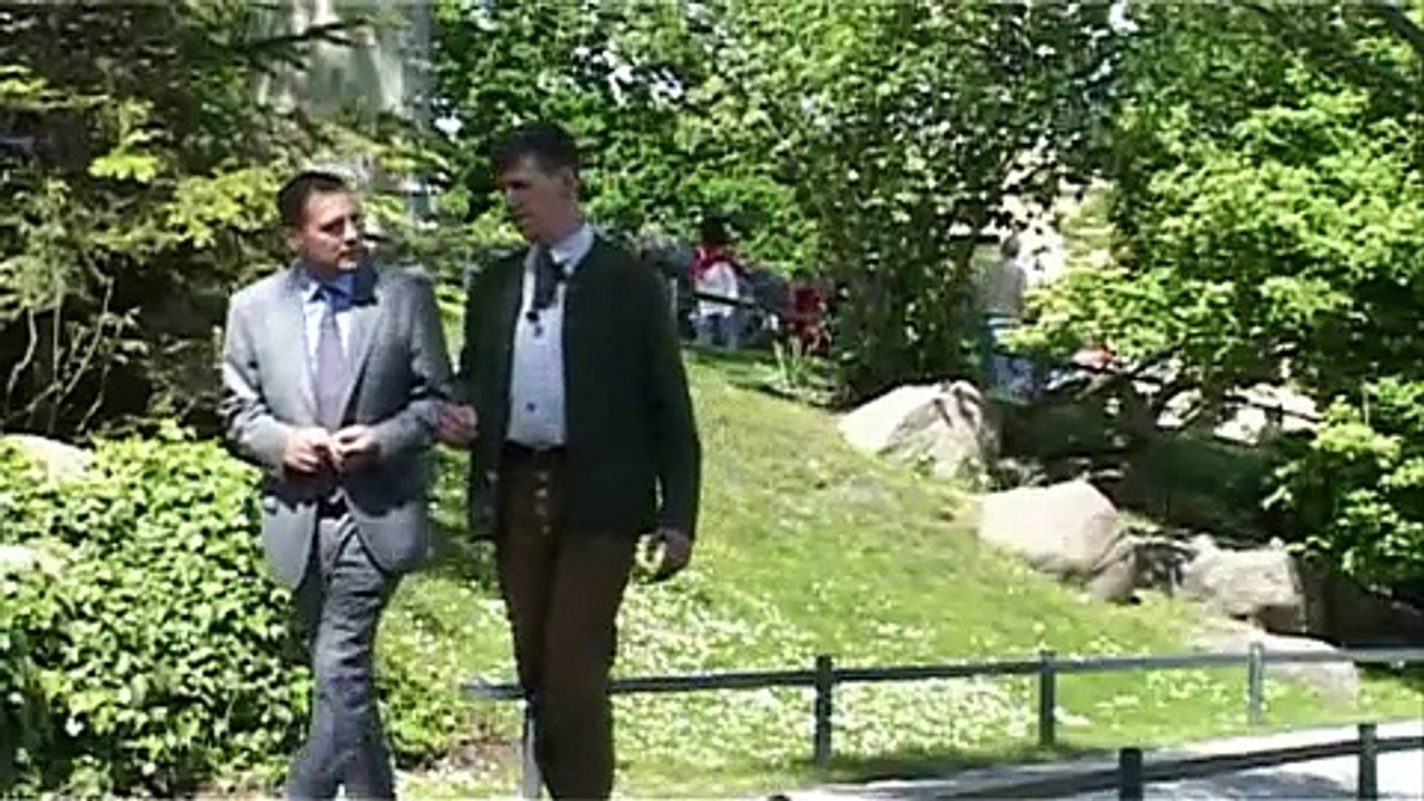 Bundespräsidentenkandidat Frank Rennicke zu Besuch im Landtag MV
