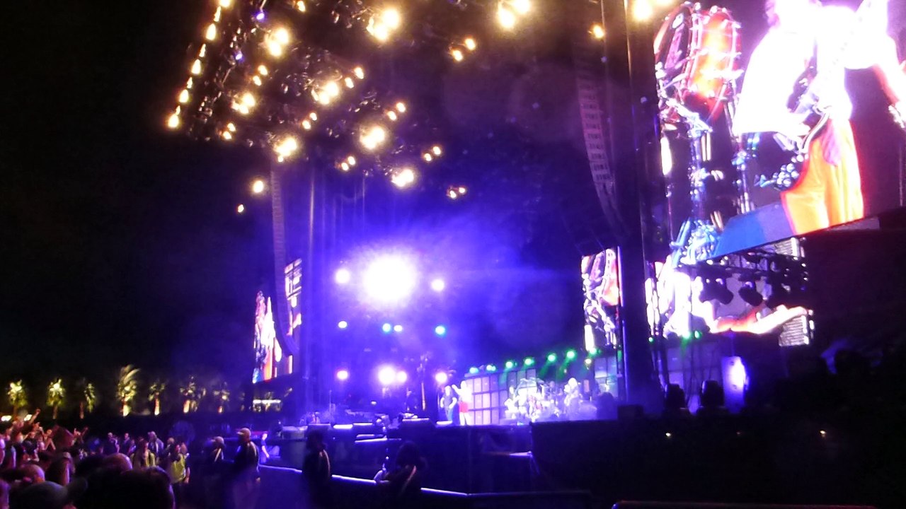 AC/DC - "Sin City (live)"