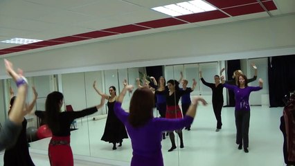 Persian dance lesson Helia Bandeh کلاس رقص ایرانی هلیا بنده