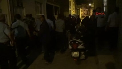 Çanakkale?de Karşıt Görüşlü İki Grup Arasında Kavga Çıktı: 3 Yaralı
