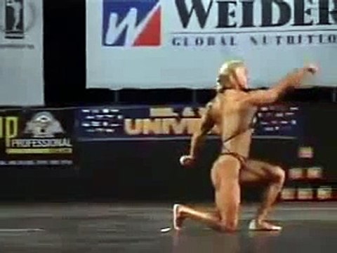 Female muscles Cornelia Brandt Posing Bodybuilding