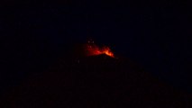 Stunning footage of Mount Etna eruption