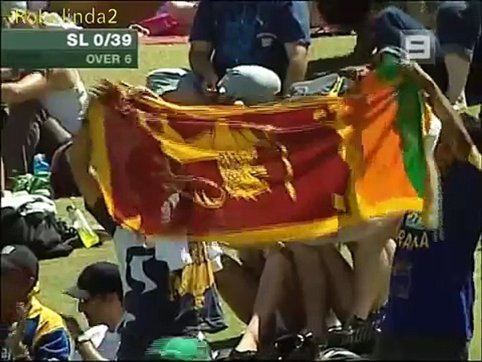 Sanath Jayasuriya INCREDIBLE SIX over cover PERTH - 2006