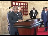 Rtg/dépôt de gerbe de fleurs au mémorial du père de l’indépendance du gabon par le président ali bongo