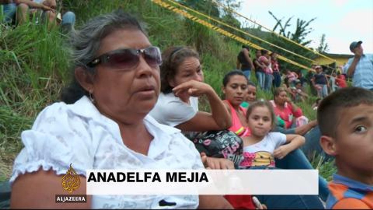 Bodies pulled from collapsed Colombia mine