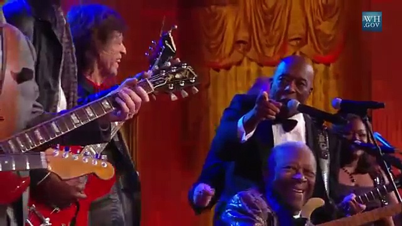 Obama chante "Sweet Home Chicago" avec Mick Jagger, Jeff Beck,