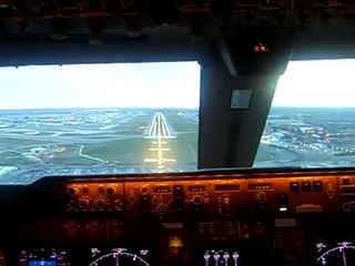 Download Video: Boeing 747 British Airways landing at LHR - IN COCKPIT