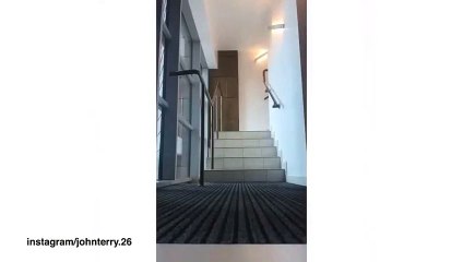 Shrieking Gary Cahill Pranked By Team-Mate John Terry