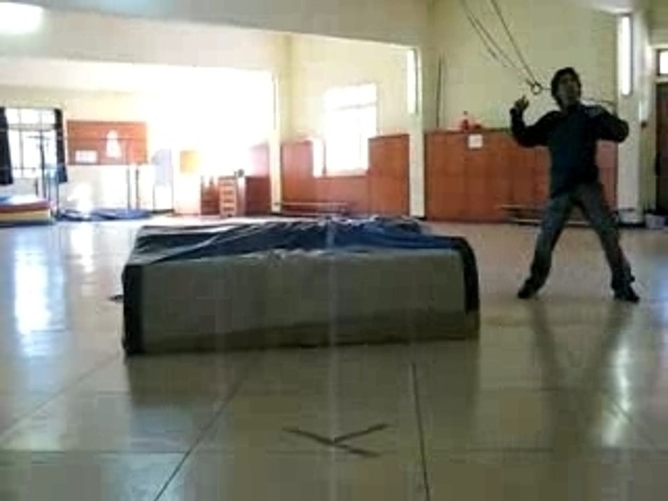 Le saut de la mort qui tue...