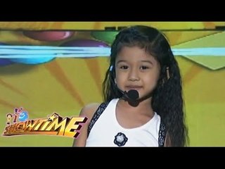 Umaapaw sa talento ang MiNiME ni Kathryn Bernardo