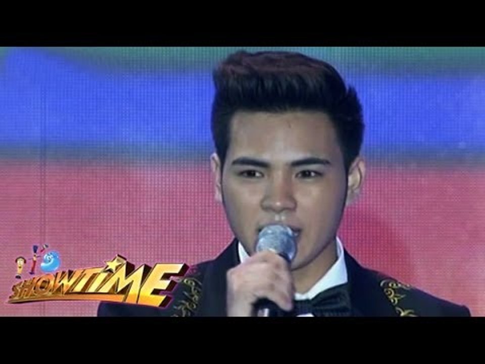 IT'S SHOWTIME I Am PoGay : Roland 'JAY' Navarra, Jr.