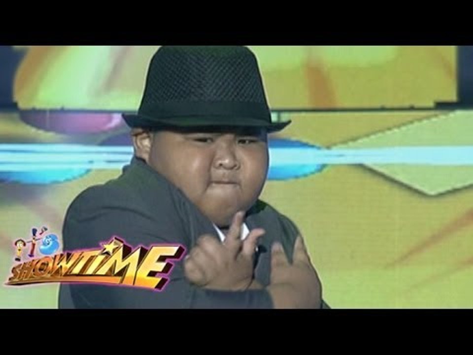 MiNiME ni Vandolph sumayaw ala Michael Jackson