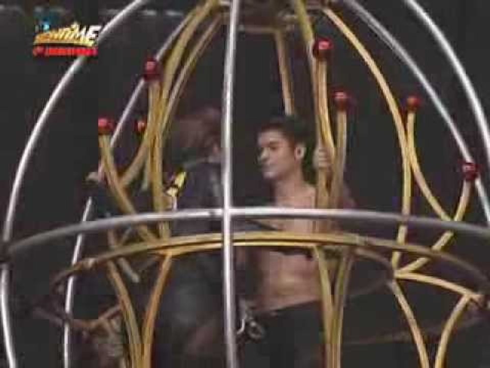 IT'S SHOWTIME 4th Anniversary : Vice Ganda & Kim Atienza Performance