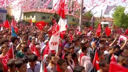 Bahçeli: "4b'li, 4c'li, Vekil ve Benzeri Şekilde İstihdam Edilenlerin Tamamını Kadrolu Yapacağız"