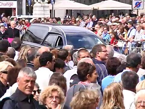 1 SETTEMBRE 2012 - In Duomo l'omaggio dei milanesi al cardinale Martini