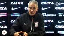 Tite respeita protesto e diz: 'Sentimento do torcedor é o mesmo do nosso'