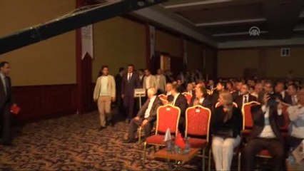 Zeybekci: "Aşırı Değerli Dolar Sürdürülemez"