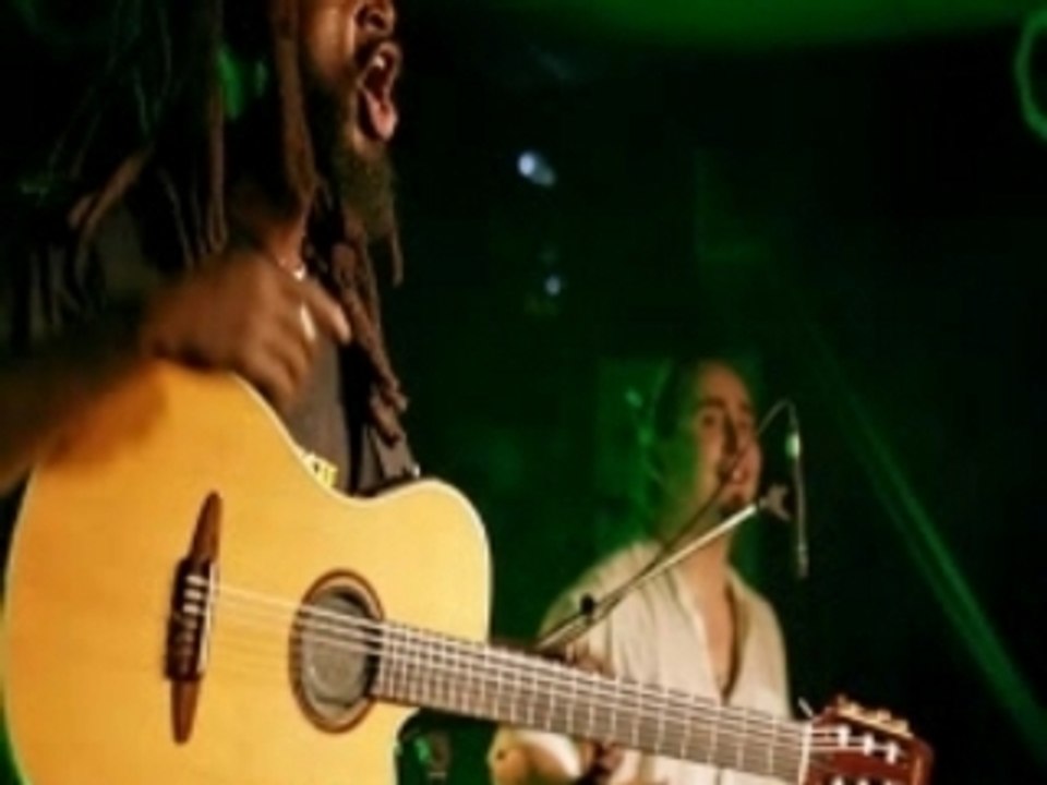 Le Petit Dernier la-bas dans ma campagne