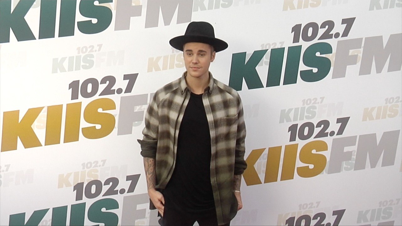 Justin Bieber Arrives KIIS FM Wango Tango 2015 Pink Carpet Arrivals