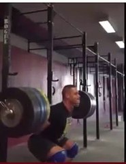 JOHN CENA - WATCH ME SQUAT 600 POUNDS!