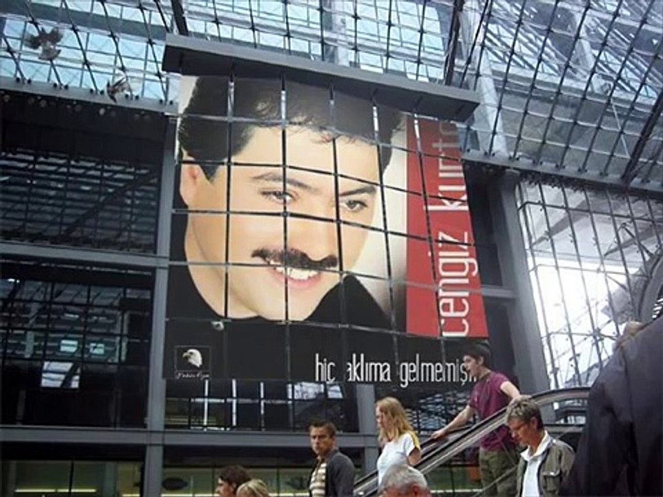 Cengiz Kurtoğlu - Anlat Sevgilim Anlat  Anlat Heyecanlı Oluyor Süper parça