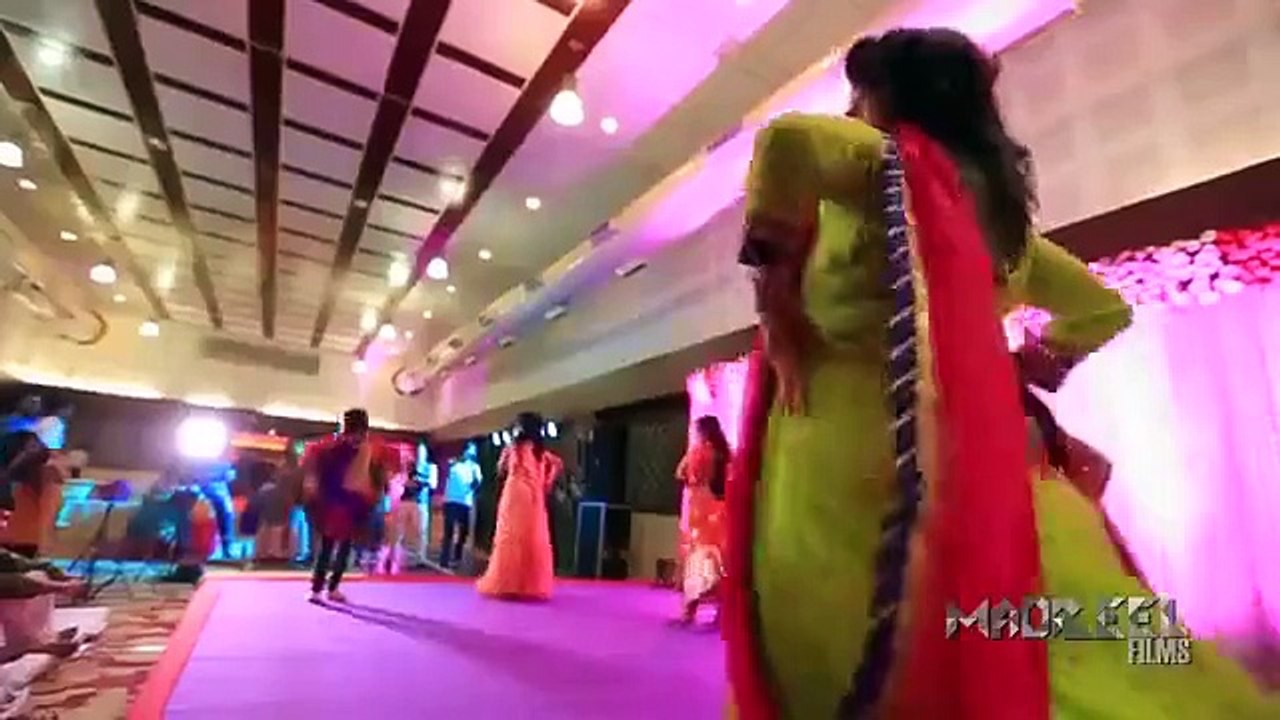 Beautiful Girls Dance Performance Song Baby Doll Main Sonay Di