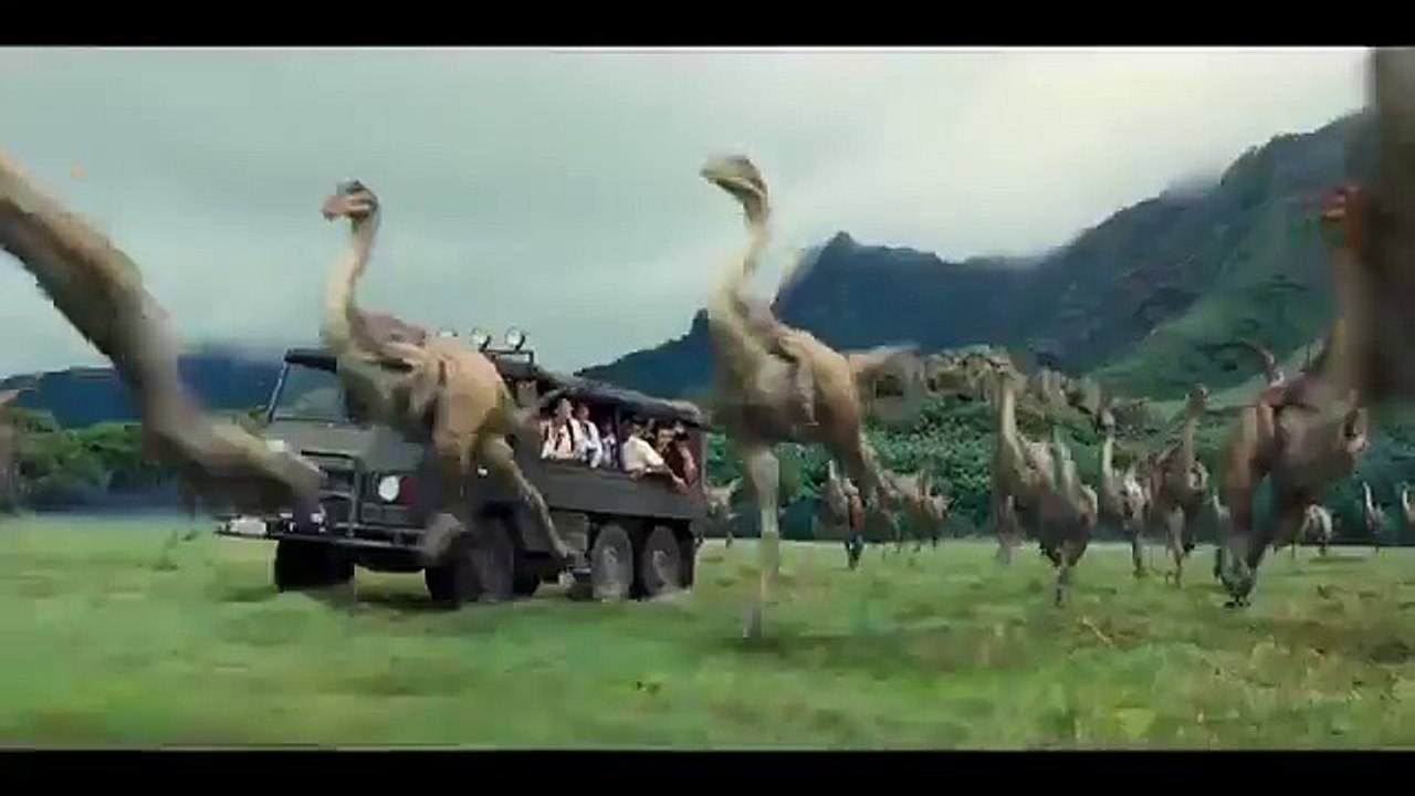 Jurassic_World_TV_SPOT_-_Safe_2015_-_Chris_Pratt_Movie_HD(bajaryoutube.com)