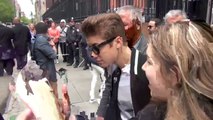 Justin Bieber Gets Bothered by Fans While at Airport