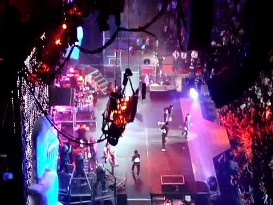JUSTIN BIBER - SOMEBODY TO LOVE CONCERT (in montreal)