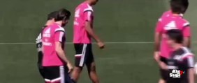 Cristiano Ronaldo se enfada con Bale por un mal pase en el rondo • Entrenamiento Real Madrid 2015