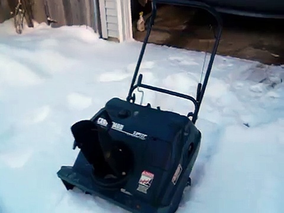 CraftsMan 5HP Single Stage Snow Blower video Dailymotion