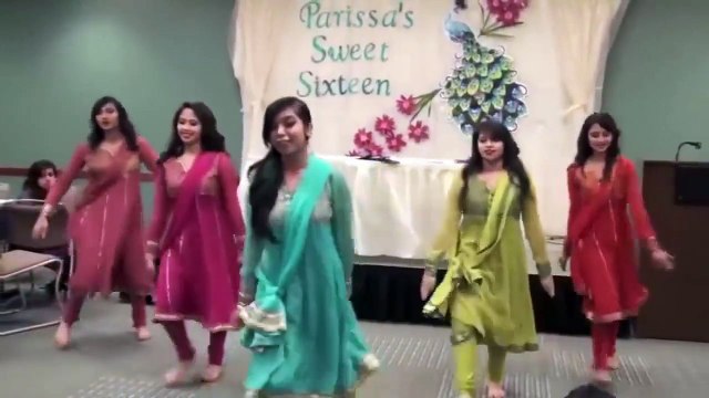 Mehndi Girls Dancing On Song Marjani Marjani