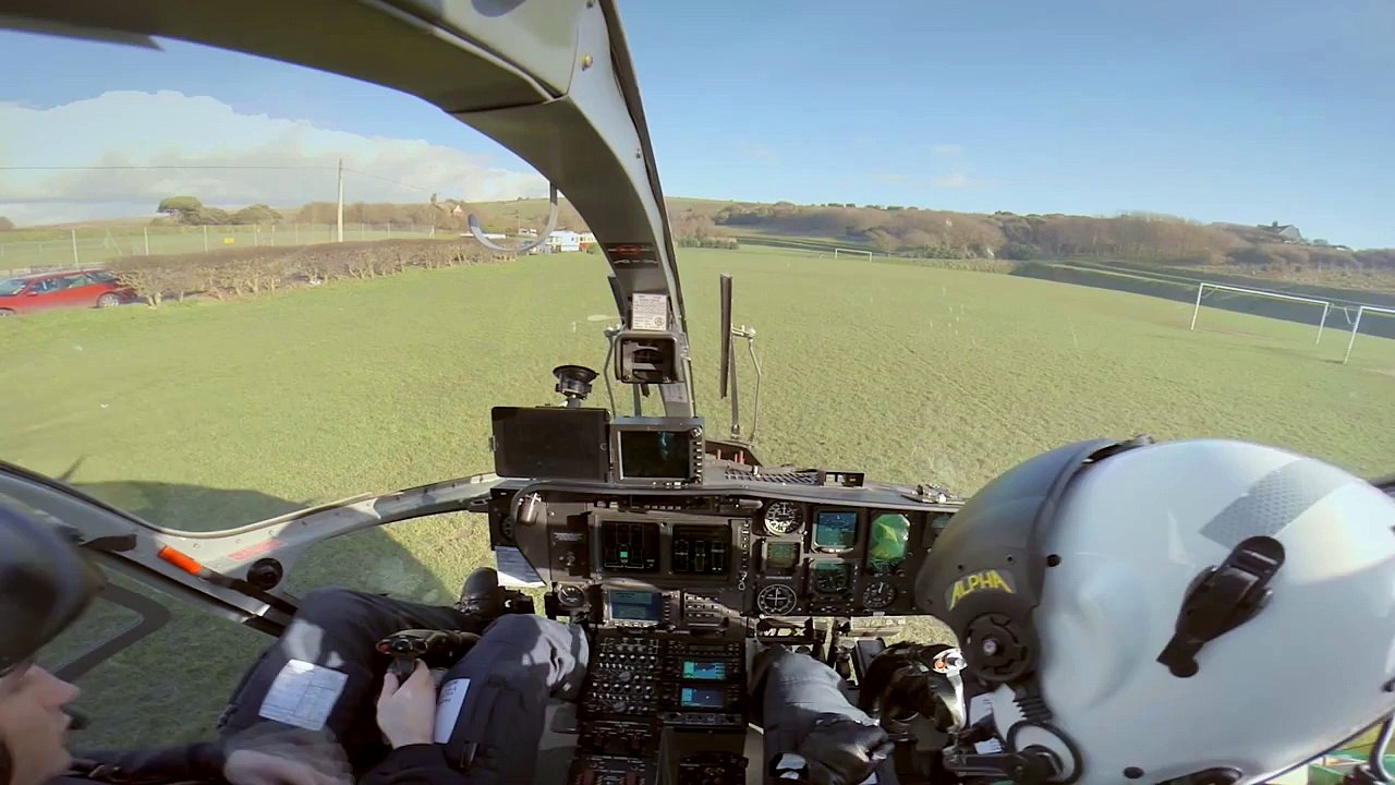 HELIMED 60 - A day of UK HEMS (Helicopter Emergency Medical Service) in the MD902