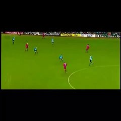 Steven Gerrard y su primer gol con la camiseta del Liverpool (VIDEO)